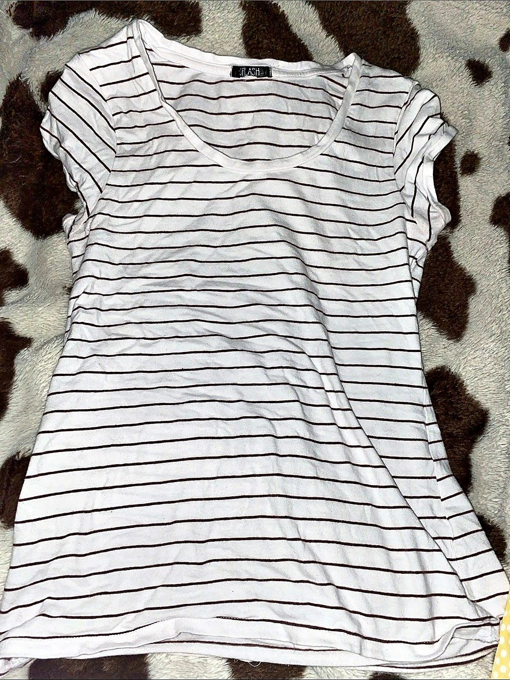 Forever 21 Striped Short Sleeve Top in White & Red